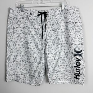 HURLEY | Swim Board Shorts White Gray Black Pattern Men’s Size 36